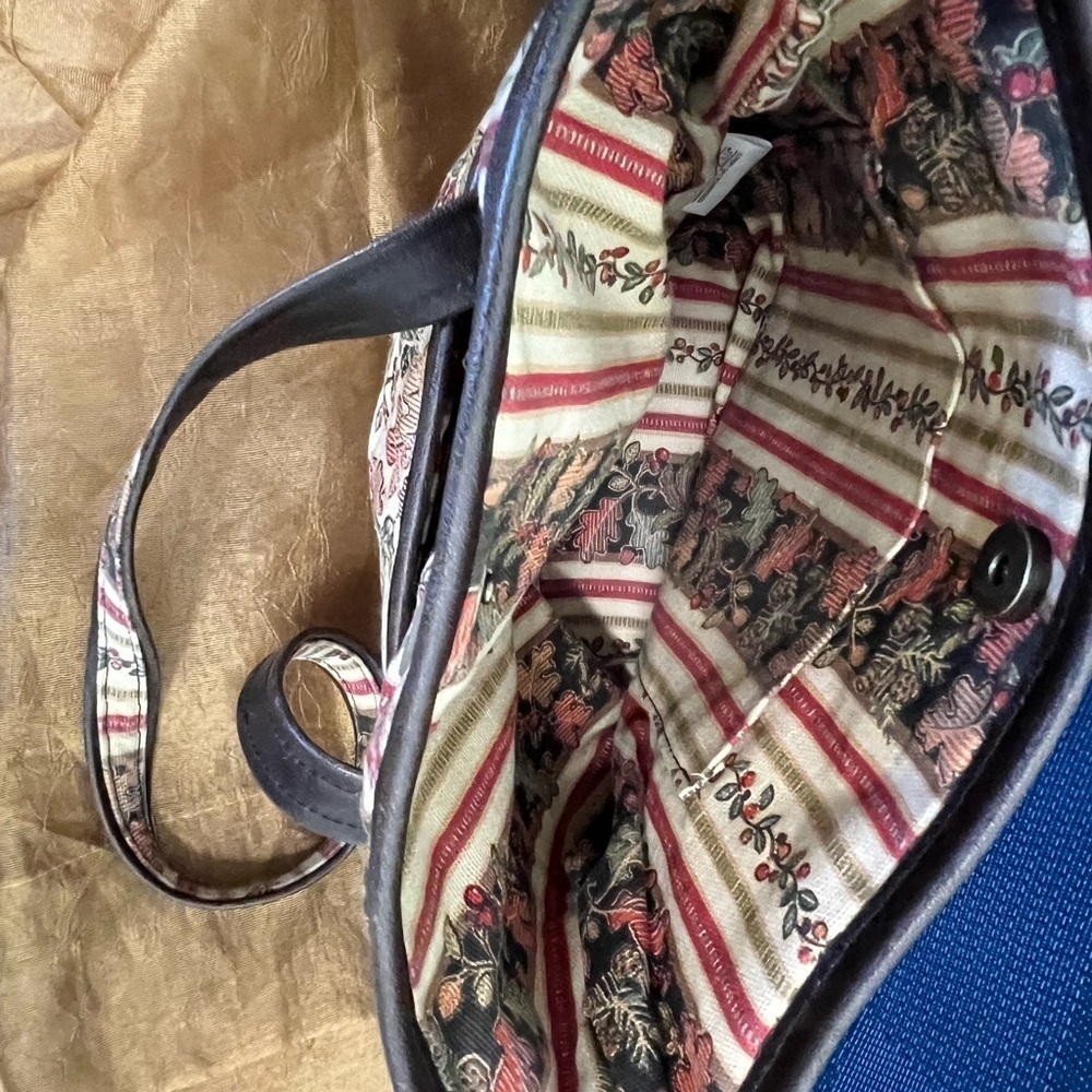 Longaberger Small Tote - Picture 3 of 16